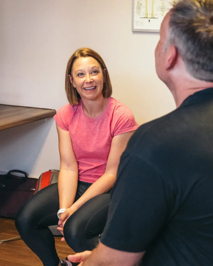 What Are The Main Differences Between a Physiotherapist and a Chiropractor?